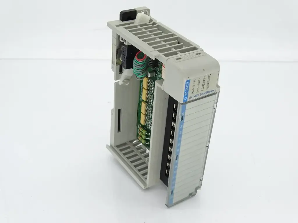 MODULO DE 16 ENTRADAS, 2 COMUNES 24 VCD, MCA. ALLEN BRADLEY