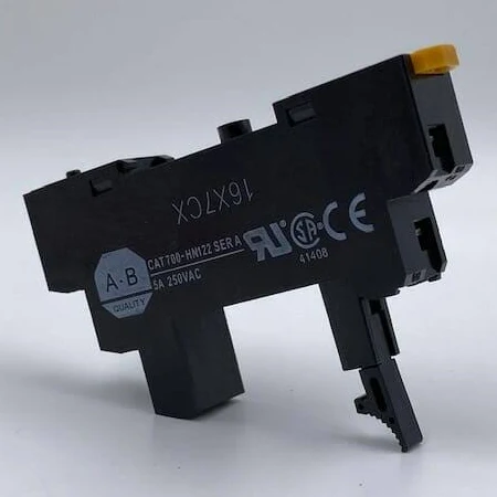 BASE PARA RELEVADOR 8 PIN MCA ALLEN BRADLEY