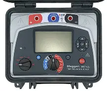 EQUIPO DE PRUEBA DE RESISTENCIA DE AISLAMIENTO HASTA 10KV, CON PRUEBAS IR, PI, SV, DD, DAR Y RAMPA, INCLUYE ACCESORIOS, CERTIFICADO DE CALIBRACIÓN DE PLANTA Y MANUALES, MCA MEGGER