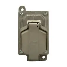 CONJUNTO DE RECEPTÁCULO SERIE ARK-GARD 15A, SIMPLE, 50-400HZ, ALUMINIO SIN COBRE, 5-15R, 1/2", 125 MCA EATON CROUSE-HINDS 