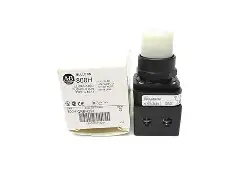 INTERRUPTOR DE BOTON PULSADOR SIN GUARDIA CABEZAL EXTENDIDA ILUMINADO MCA ALLEN BRADLEY 