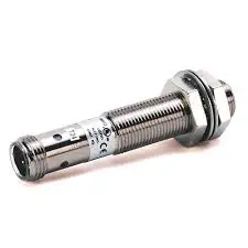 SENSOR INDUCTIVO DE PROXIMIDAD M18, RASANTE RANGO DE DETECCIÓN 5mm, SALIDA NPN, MCA ALLEN BRADLEY