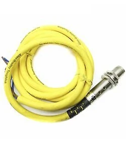 SENSOR INDUCTIVO M18 CA/CC MCA ALLEN BRADLEY 