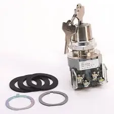 SELECTOR CON LLAVE D335 1NO-1NC MANTENIDO EN LAS 3 POSICIONES MCA ALLEN BRADLEY