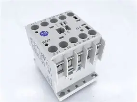 [100-K09DJ01] MINICONTACTOR, CONEXIÓN POR TORNILLO, 4K MCA ALLEN BRADLEY
