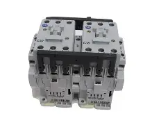 [104-C30D22] CONTACOTR REVERSIBLE DE 3 POLOS, IEC, 30