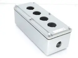 [800T-4TZ] ESTACION DE BOTONES 4 ORIFICIOS NEMA TIP