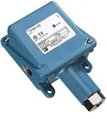 [H100-218] SWITCH PARA VACÍO, RANGO -30 A 0 InHg CONEXIÓN A PROCESO 1/4"NPT, ALIMENTACIÓN 125/250/480 VCA, SALIDA SDPT, MCA UEC 