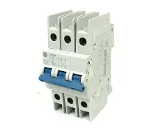 [1489-M3C100] DISYUNTOR TERMOMAGNETICO, 3 POLOS, CURVA DE DISPARO C, 400 VCA, 10A MCA. ALLEN BRADLEY