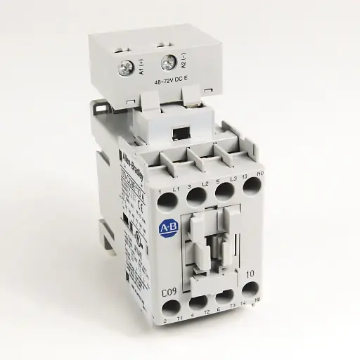 [100-C09D300] CONTACTOR IEC 9A 3POLOS OPERADO CON CA 120V MCA ALLEN BRADLEY 