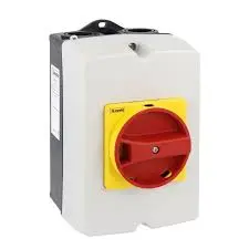 [GAZ025] INTERRUPTOR SECCIONADOR EN CAJA MOLDEADA DE 25A, 3 POLOS 690V, IP65, MCA LOVATO