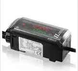 [IL-1000] AMPLIFICADOR PRINCIPAL DE MONTAJE EN RIEL DIN UNIDAD PRINCIPAL MCA KEYENCE 